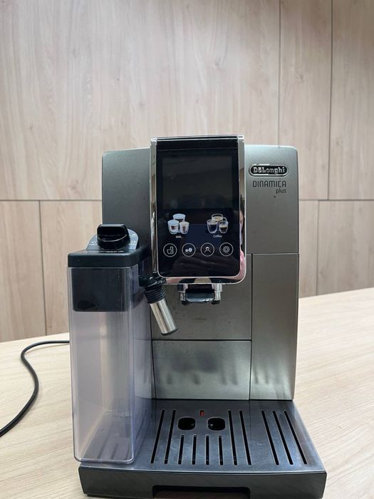 Кофемашина DeLonghi ECAM 380.95 TB Dinamica Plus