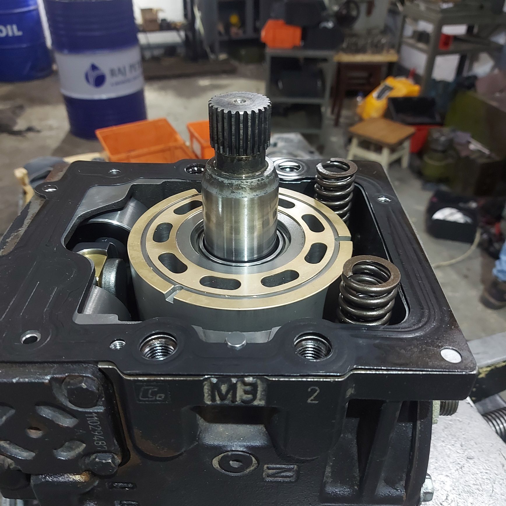 Професійний ремонт гідравліки  насоса гідромотора комбайна погрущика