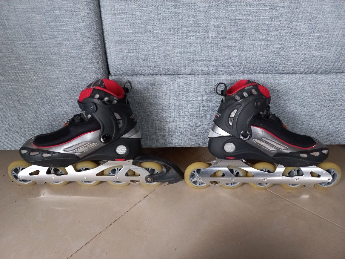 Nr 42 Sprzedam rolki ROLLERBLADE LIGHT NING07 roz 40,5 dł. 26 cm