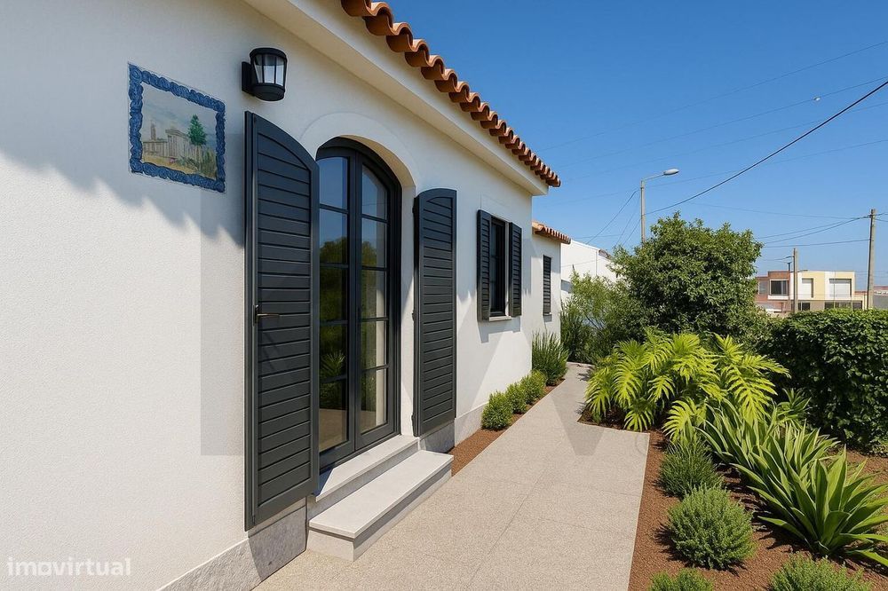 Moradia T5 em Belas | Espaço, privacidade e potencial