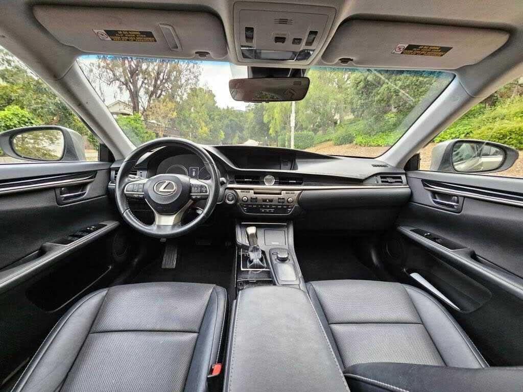 2017 Lexus ES 350