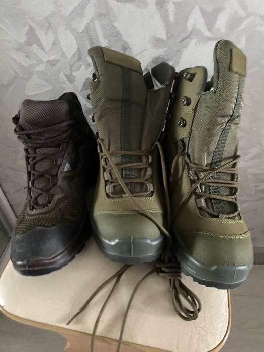 Взуття туристичне