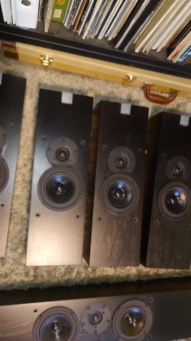 Kolumny Xavian Mia C