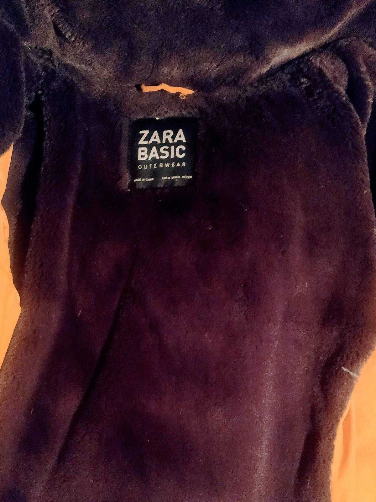 Курточка женская Zara.