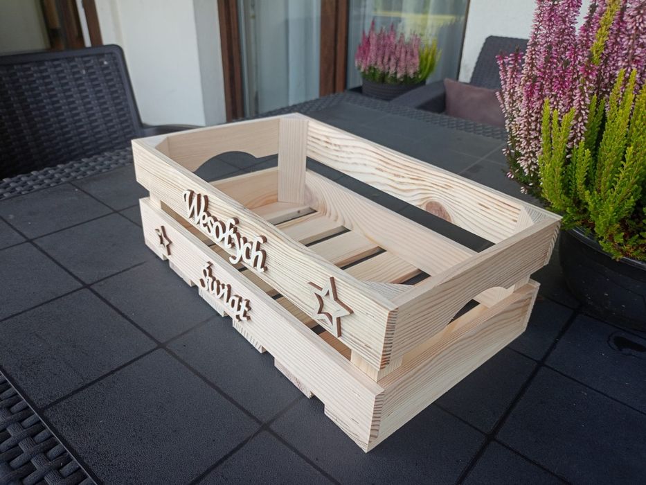 Skrzynka drewniana box na prezent Wesołych świąt