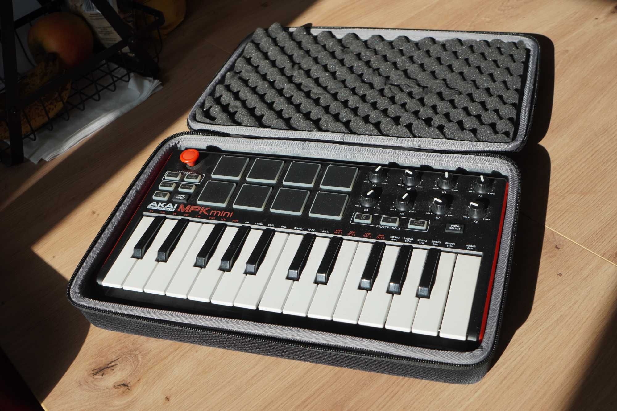 AKAI Professional MPK Mini MK2 + pokrowiec
