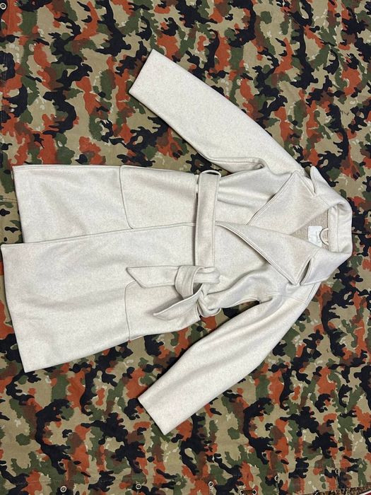 Пальто демісезон , біле