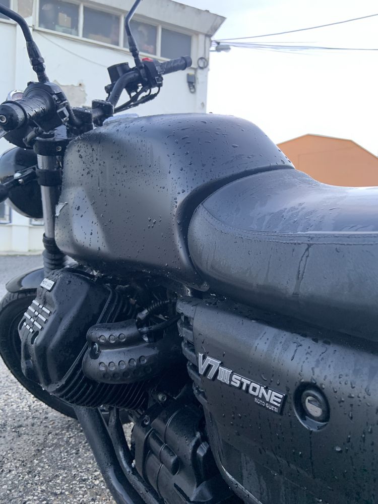 Moto Guzzi v7 Stone III