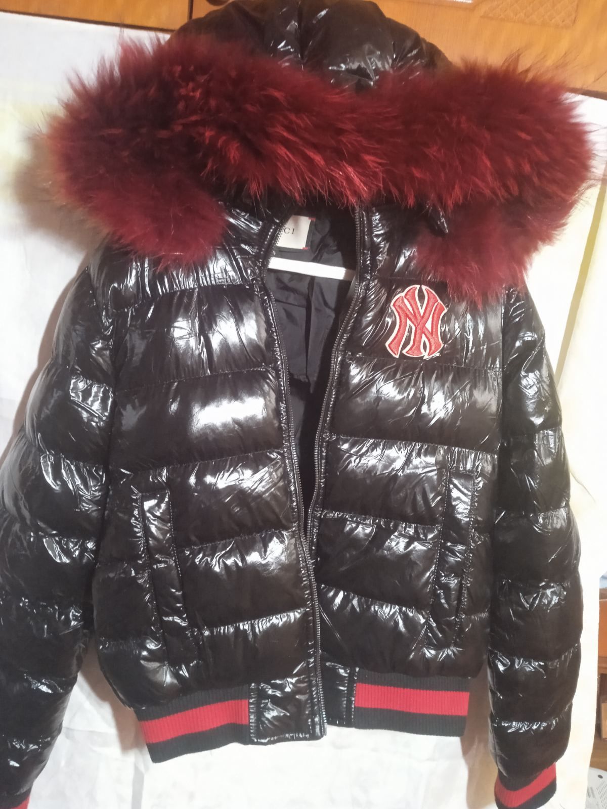 Куртка Gucci оригінальна, привезена з за кордону