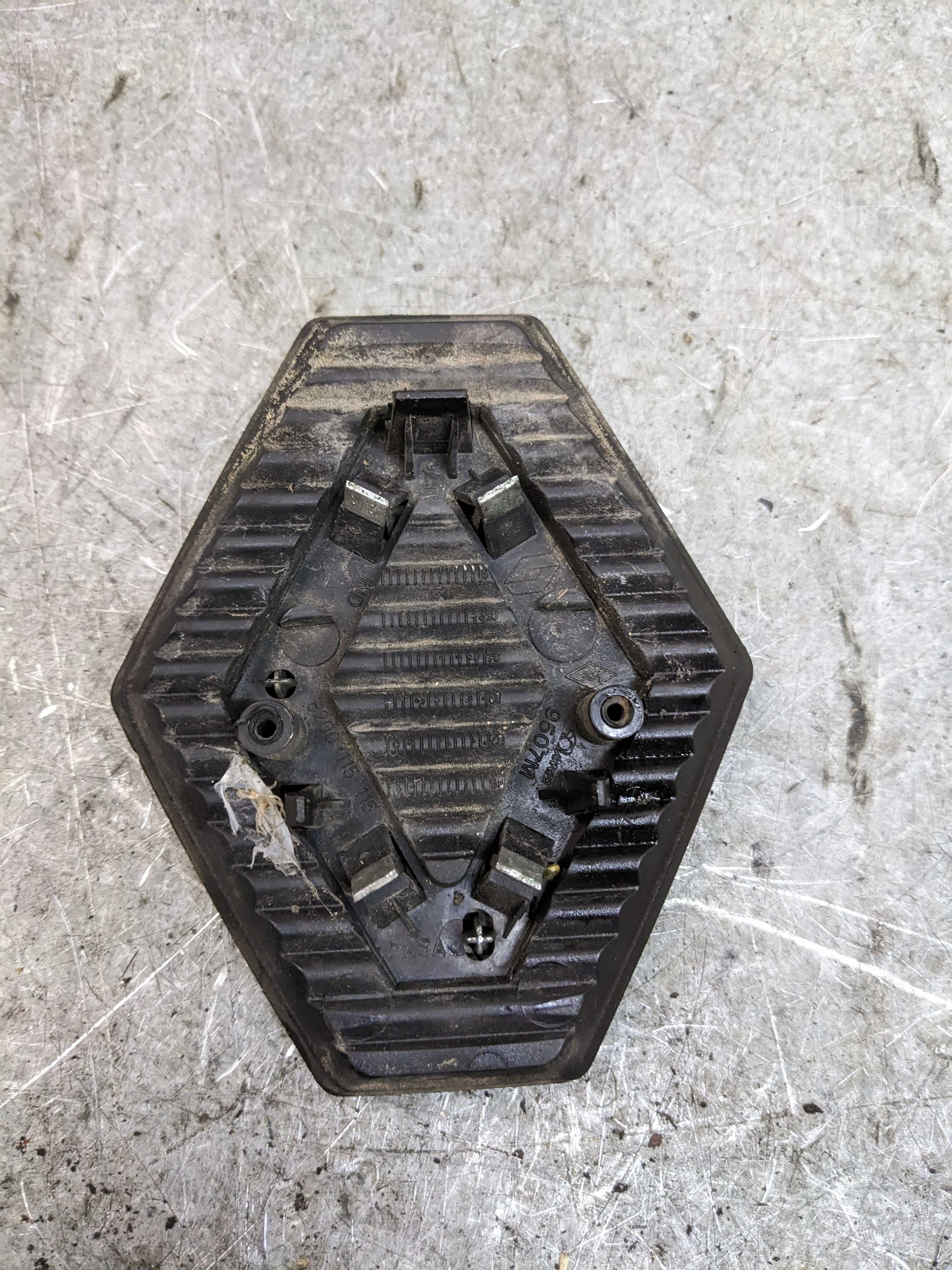 Renault Scenic II Megane II Znaczek Emblemat