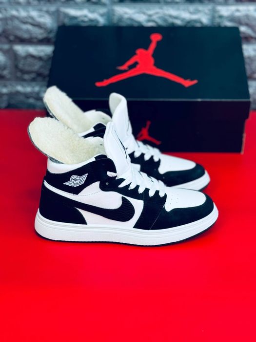 Кожаные кроссовки зимние Nike Air Jordan Retro 1 / Найк Жордан Джордан