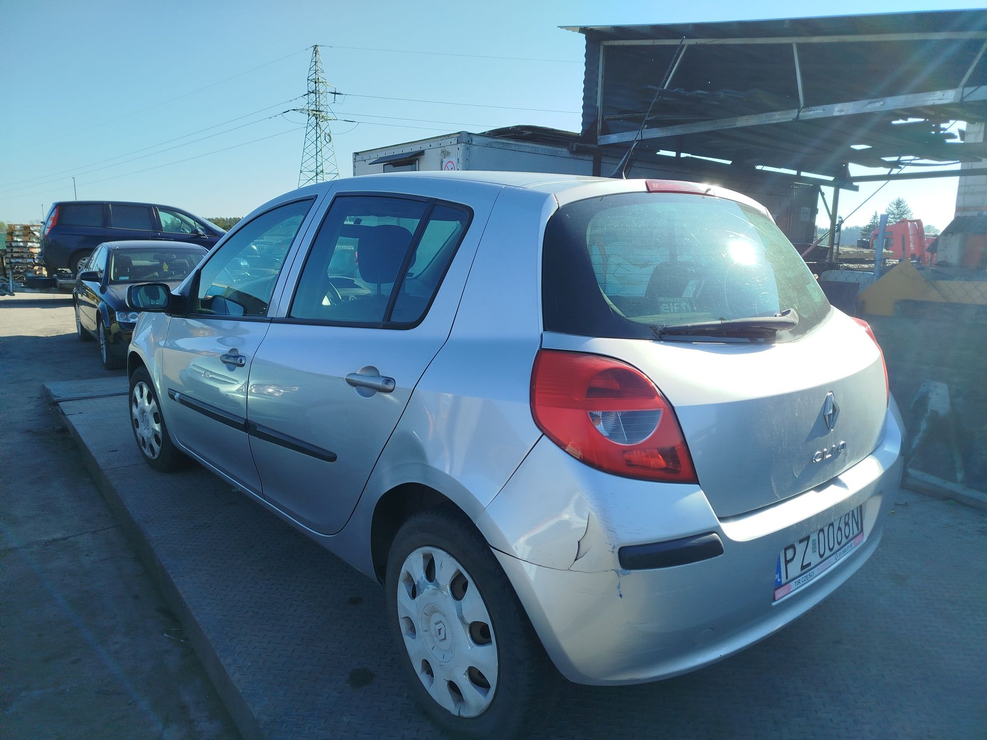 Clio III Ted69 drzwi kompletne stan bdb możliwość wysyłki