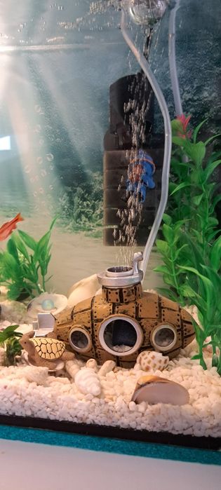 Ozdobą do akwarium, napowietrzenie, zamek, statek do akwarium, nowy