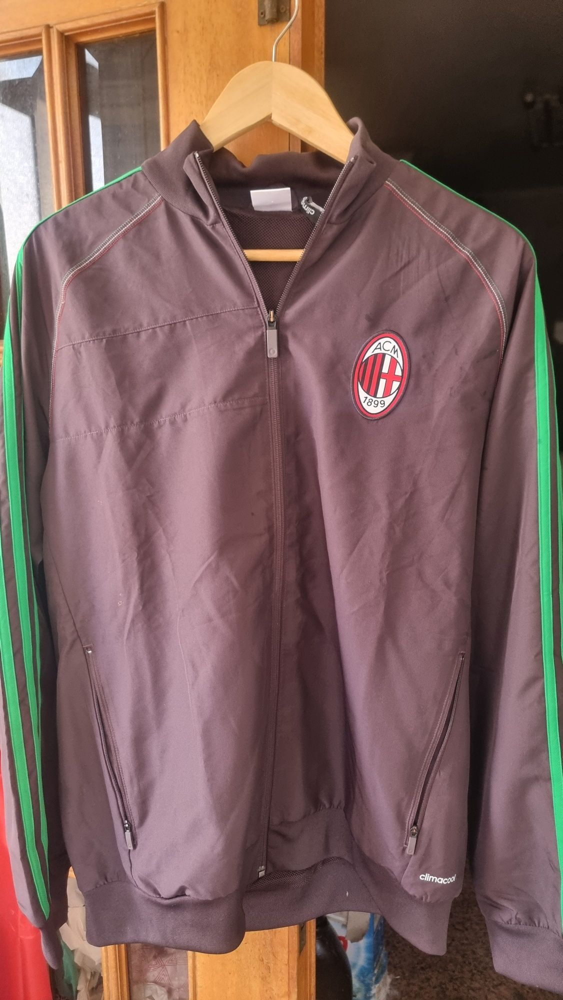 Casaco retro  do milan.