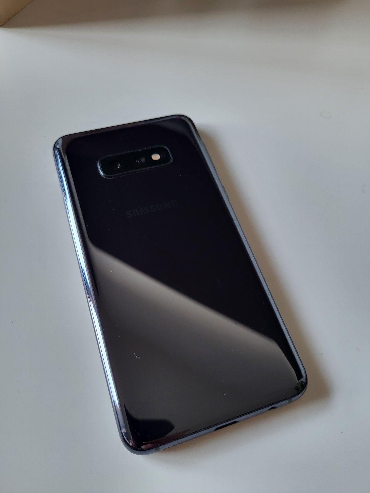 Samsung Galaxy S10e | Stan idealny | Gwarancja 1 rok