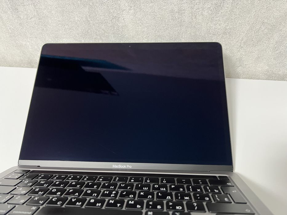 MacBook Pro M1 16/256gb. Хорошее состояние. 534 цикла.