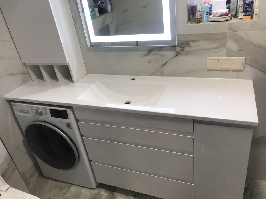 Стільниця із суцільнолитою чашею, умивальник