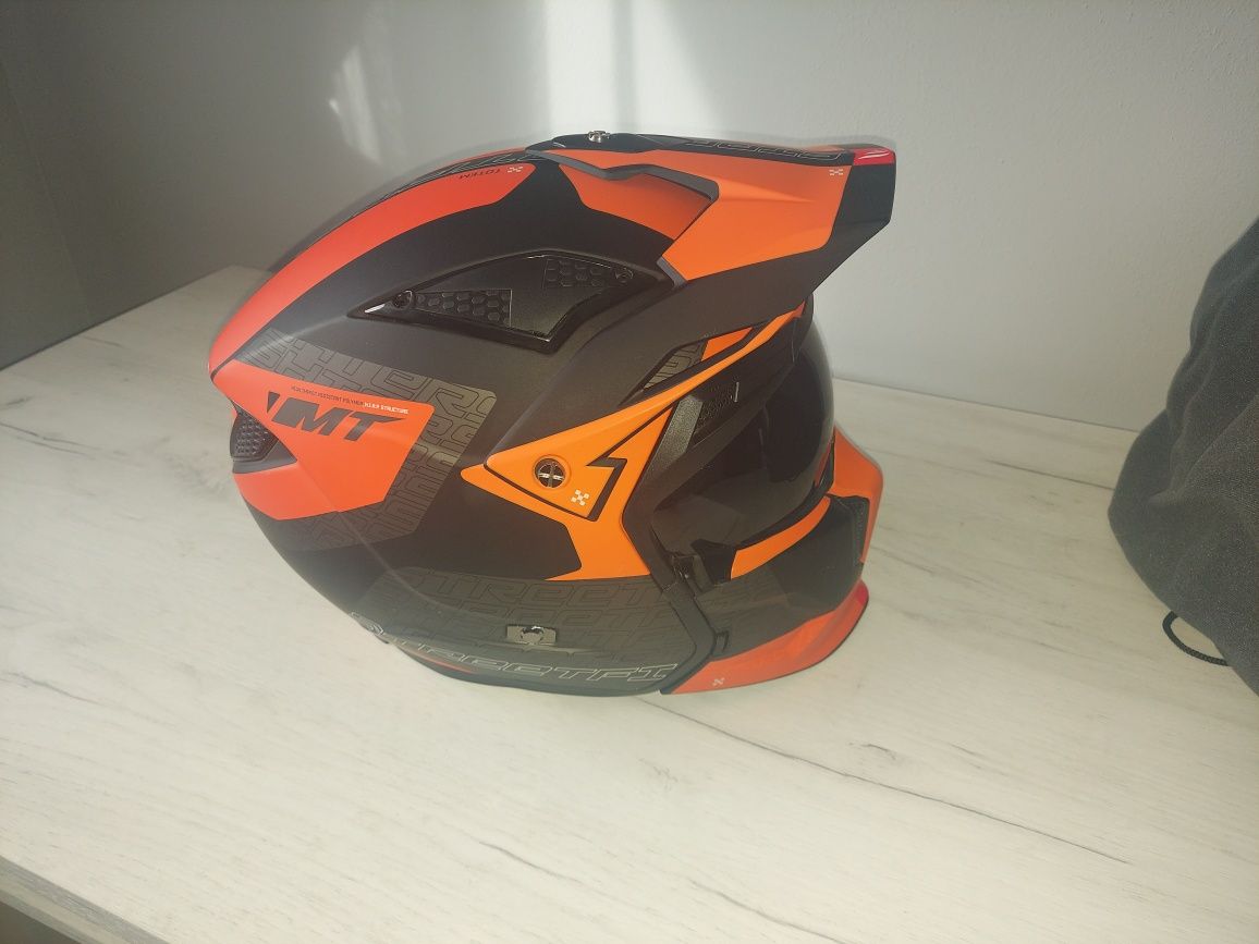 Шлем mt helmets  streetfighter  orange