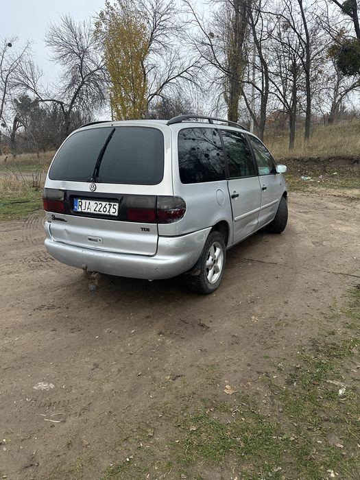 Продам Фольцваген шаран 1,9 дизель
