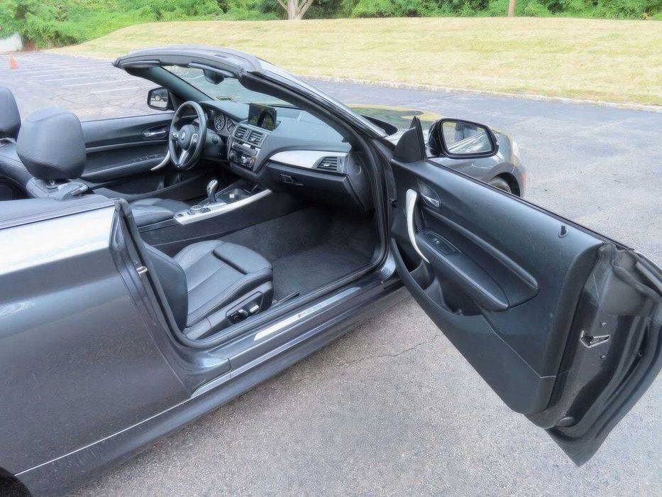 BMW 2 Series M235i Convertible      2016