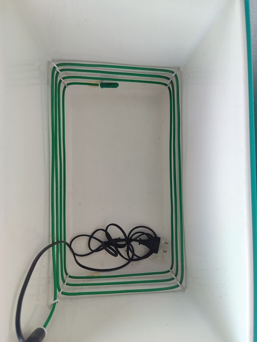 Incubadora artesanal estéril