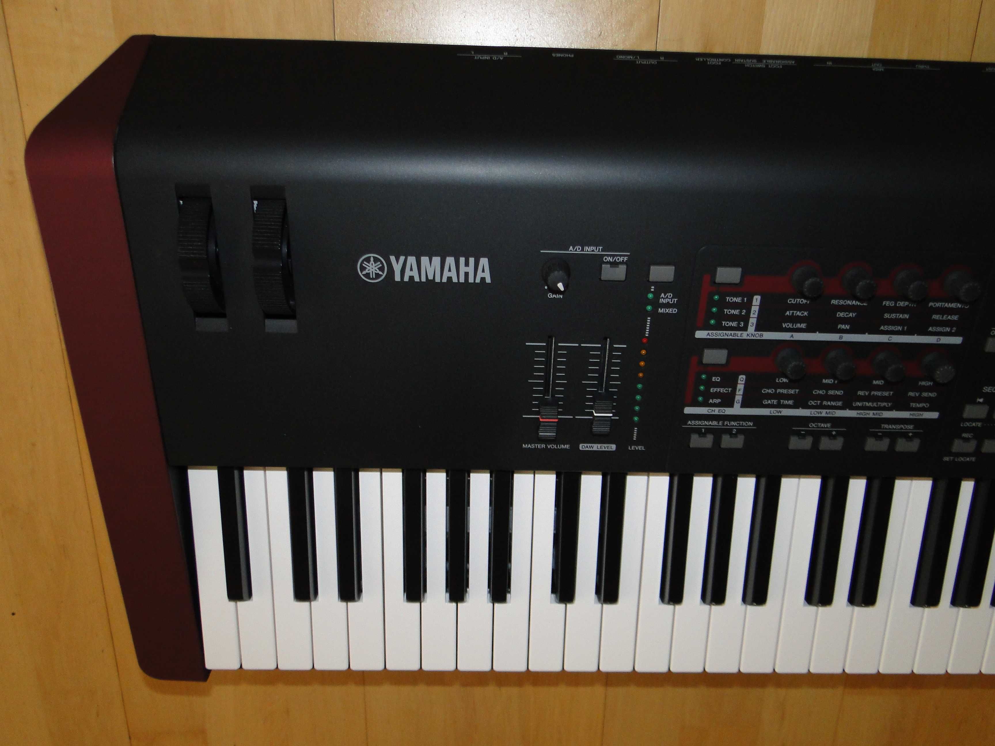 Zawodowy Syntezator Workstation Piano YAMAHA MOXF8.Piękny Stan.Okazja