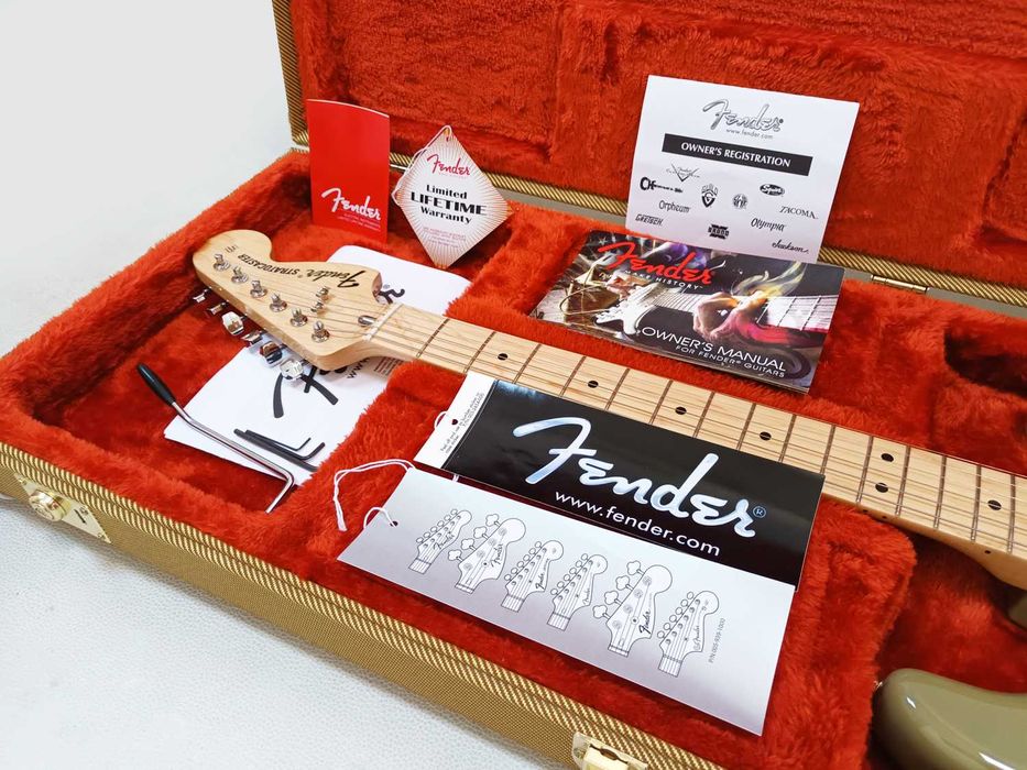 Fender Stratocaster Antigua - Limited Edition 2012