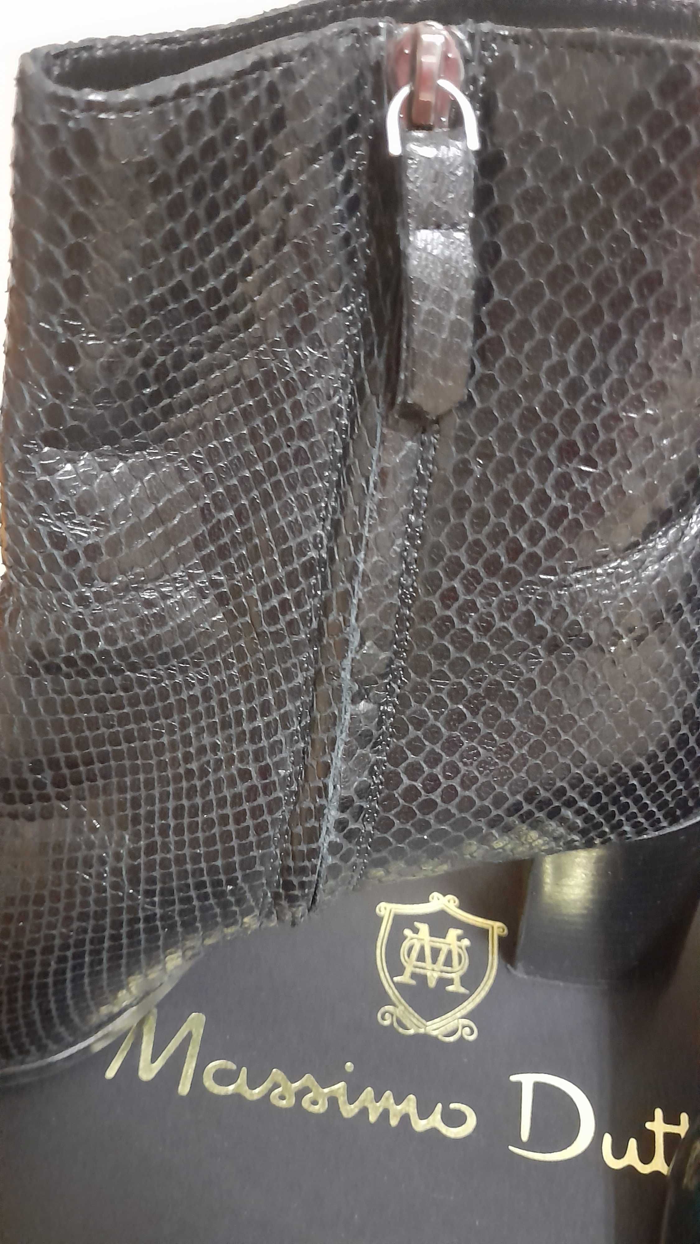 Botins pretos em pele de cobra - Massimo Dutti