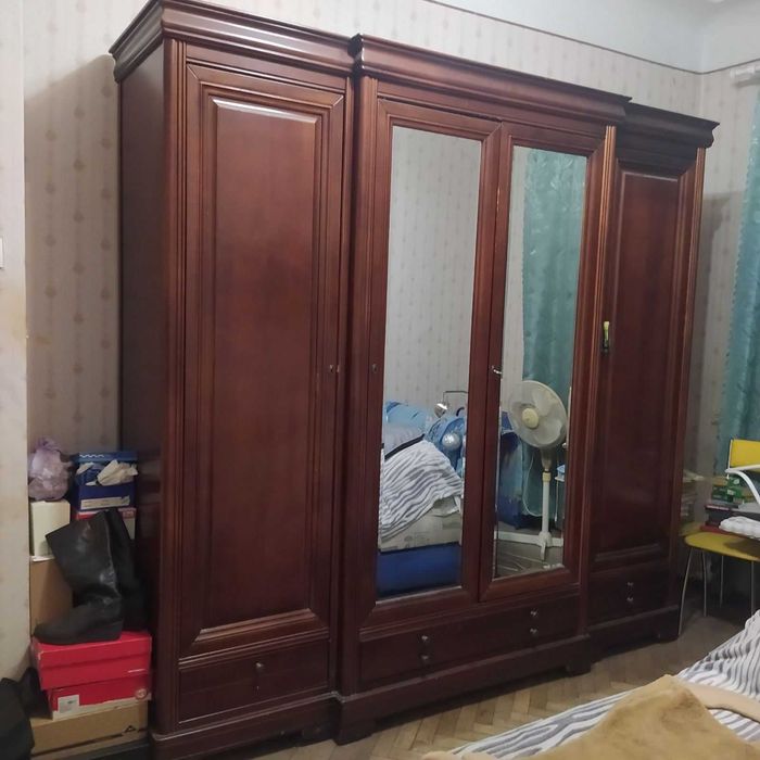 Продається. Румунська шафа Elegance