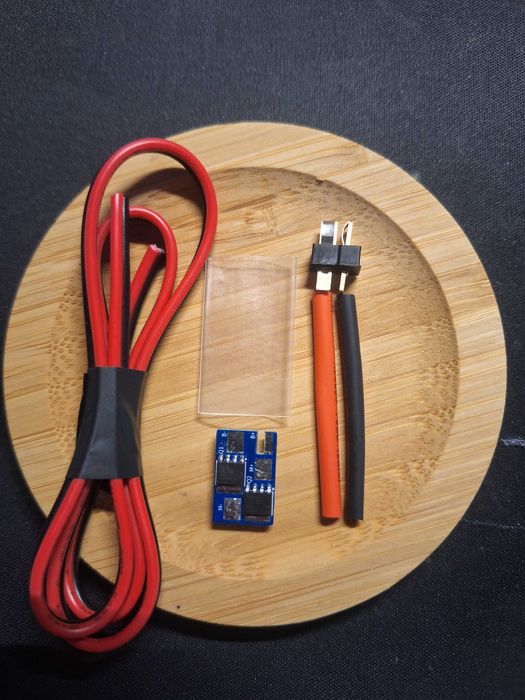 Układ microMOSFET z Active Breaking