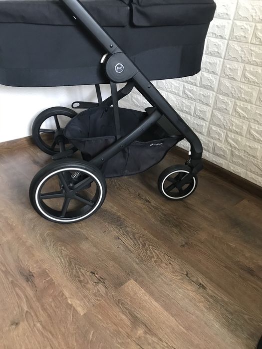 Колска Cybex Balioux Lux 2/1 Deep Black
