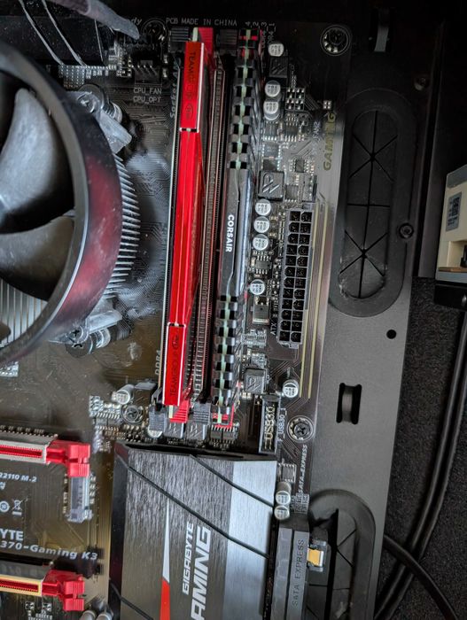 Caixa ATX + Motherboard + Processador AMD + Memorias DDR4