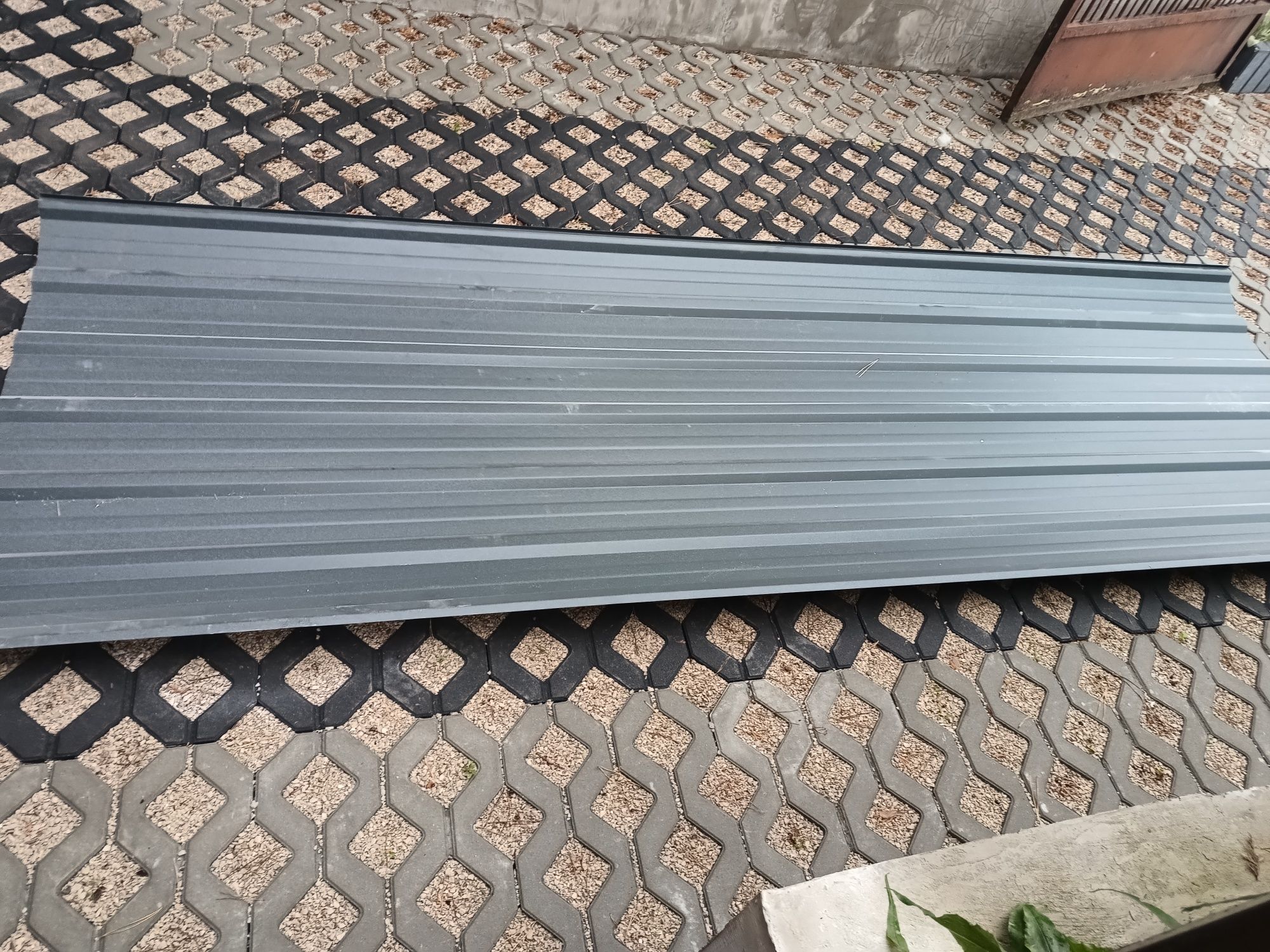 Arkusz blachy trapezowej RAL 7016