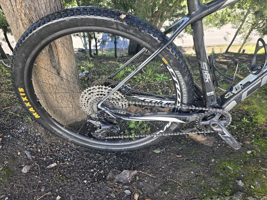 Btt carbono 29 com reba xt e mavic L