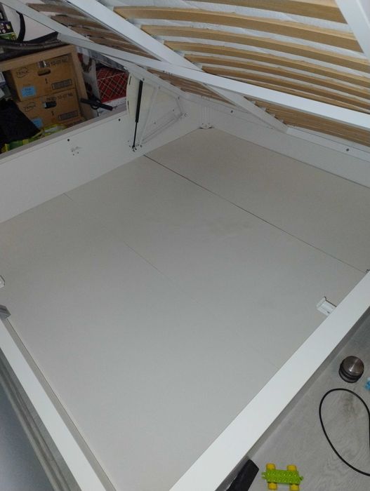 łóżko Malm 180x200 z pojemnikiem Ikea stan bardzo dobry