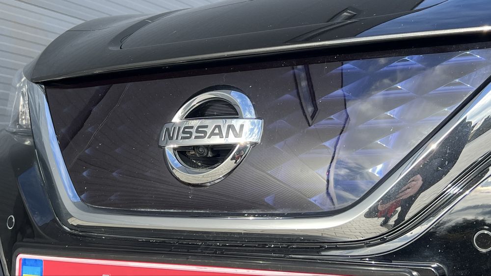 Nissan Leaf 62 kw bose