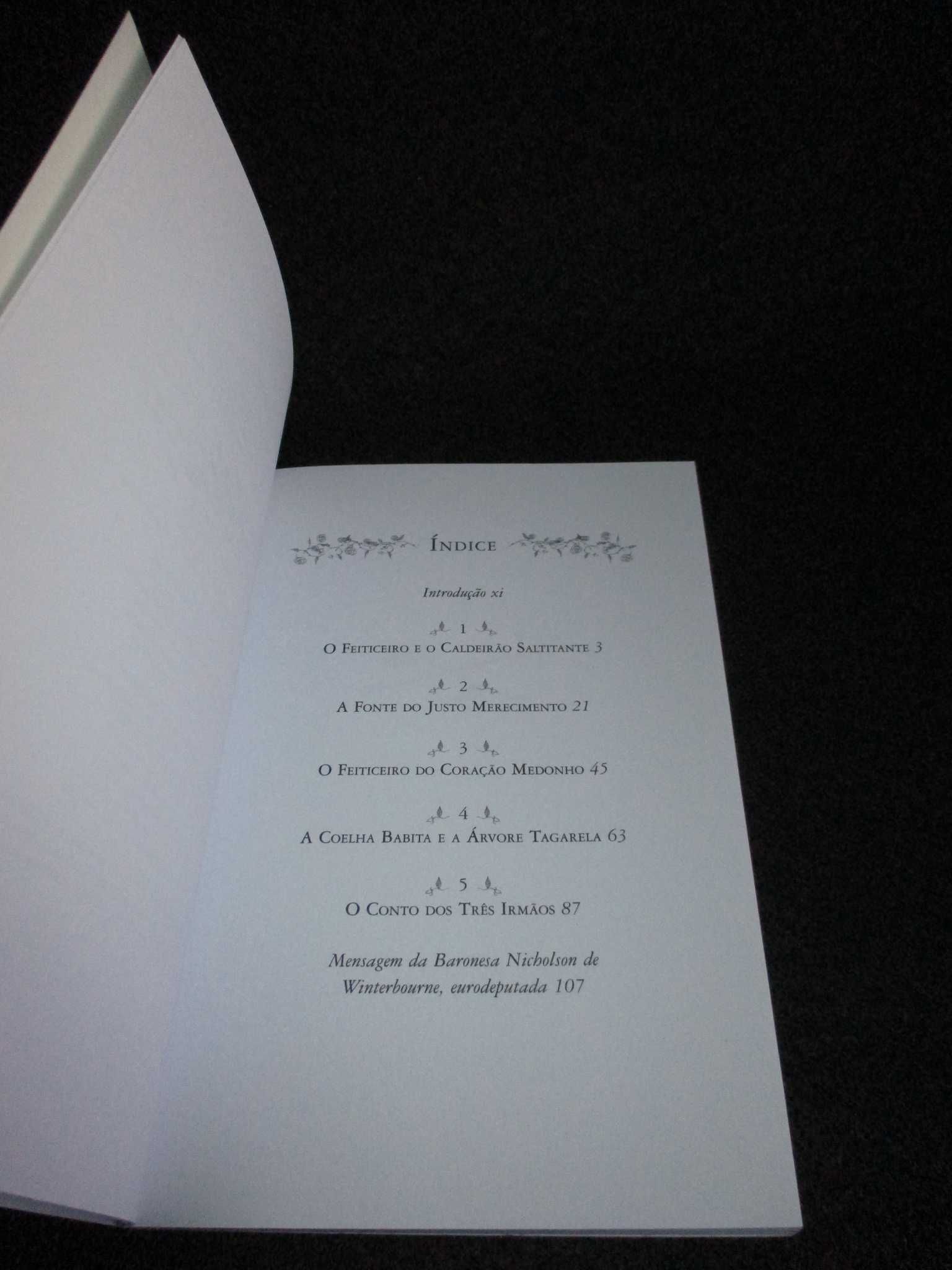 Livro Os Contos de Beedle O Bardo J. K. Rowling 1ª edição