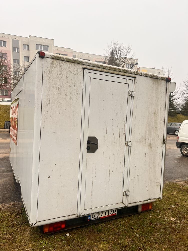 Foodtruck, sklep mobilny, kamper