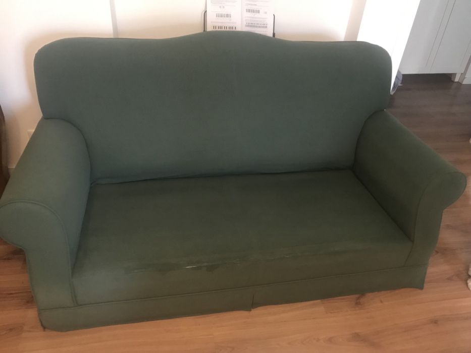 Sofa verde 2 lugares