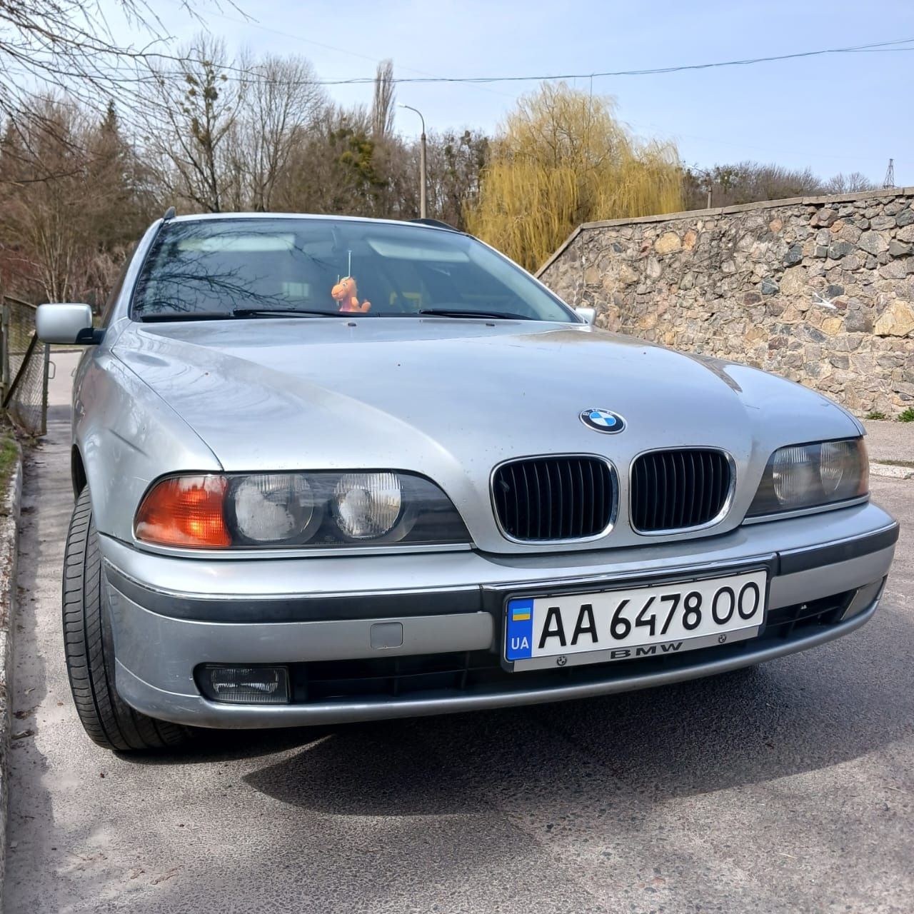 Продам BMW 520 E39