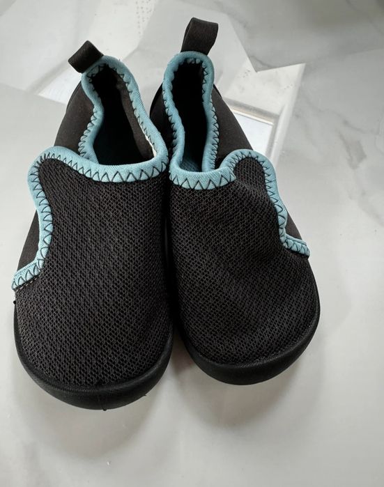 Buty do żłobka lub wody