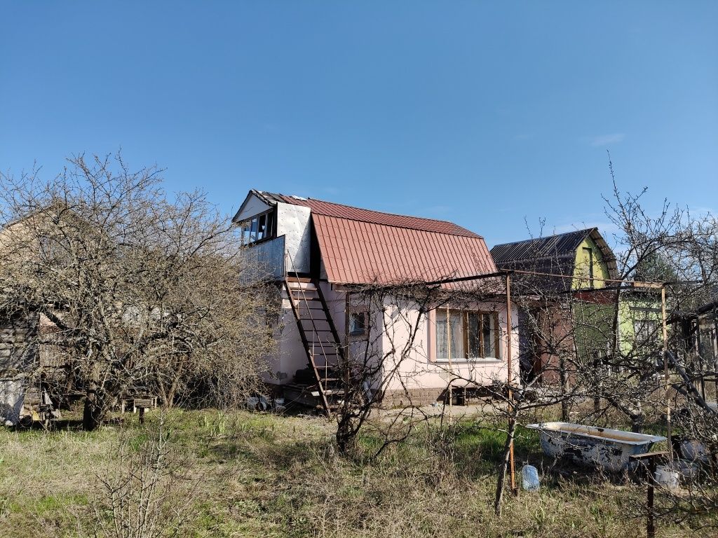 Пороскотень - продам дачу неподалік від лісу !