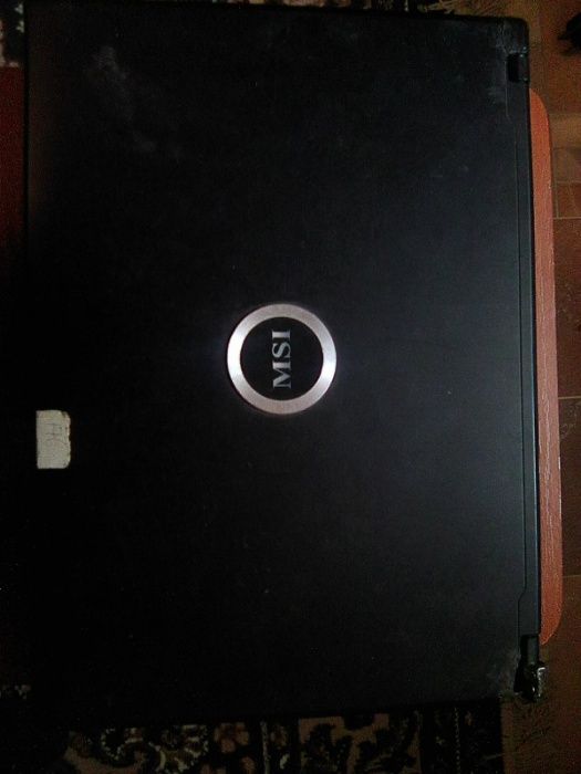 ноутбук MSI VR600