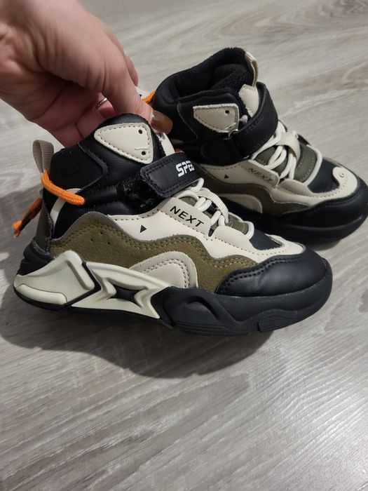 Продам пакет речей на хлопчика 5- 6 років