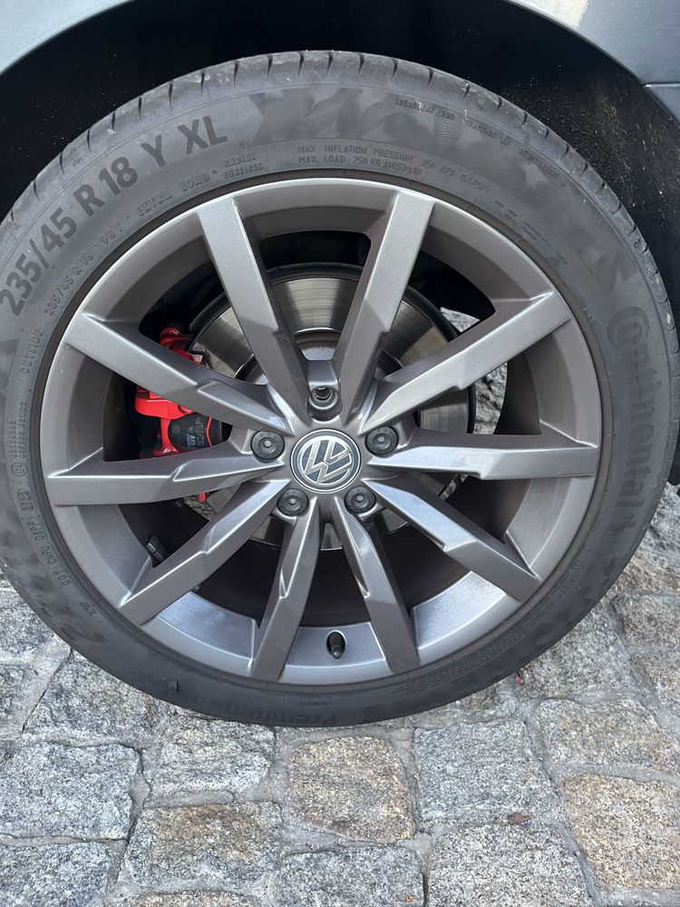 Jantes 18 5x122 Originais com Pneus