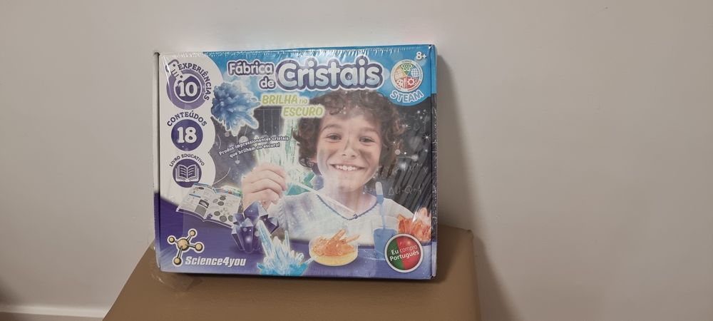 Jogo Fábrica dos Cristais - Brilha no Escuro