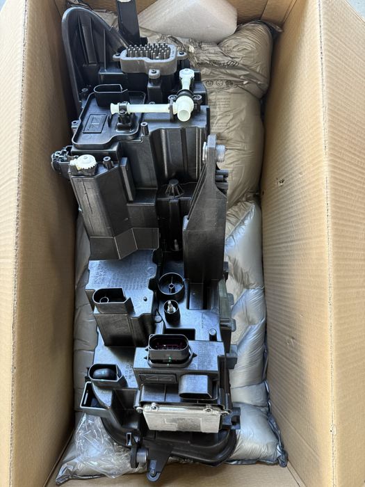 Фары тигуан VW Tiguan R-Line с блоками аналог под европу