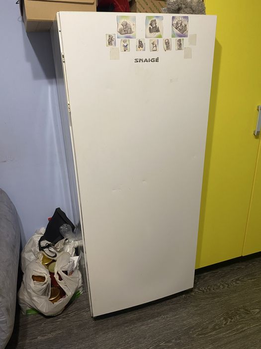 Продам морозильну камеру snaigé