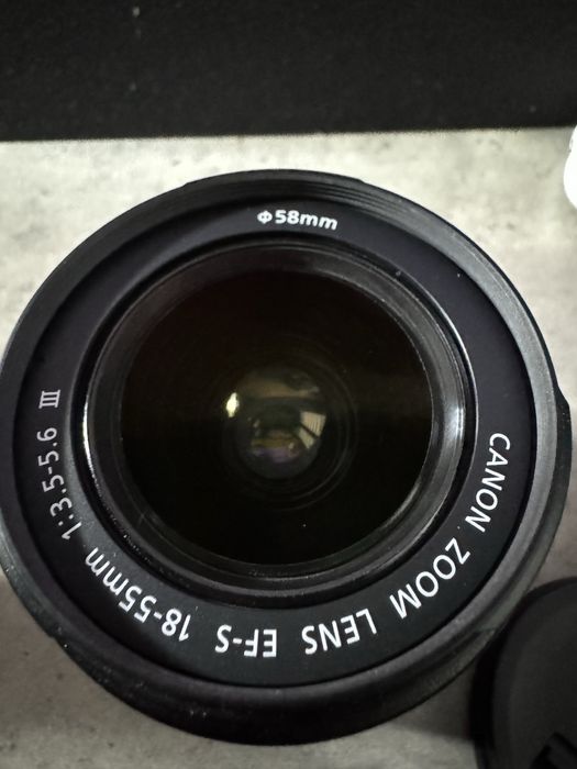 Obiektyw  Canon EFS 18-55mm
