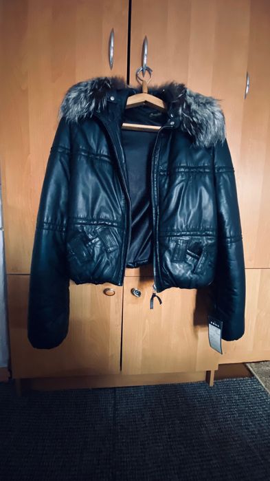 Женская кожаная куртка срочно